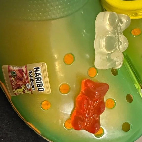 NWOB HARIBO Gummy Bear crocs - size 5 men and 7 women - Picture 9 of 10